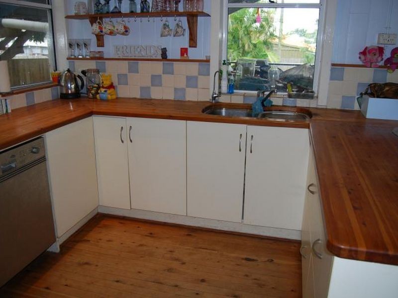 12 Madgwick Street, Wynnum QLD 4178