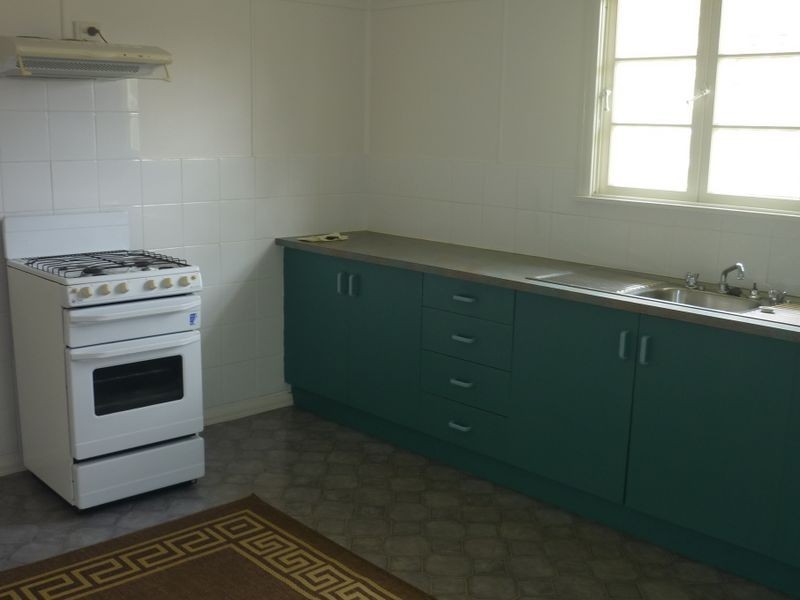 54 Killarney Ave, Manly West QLD 4179