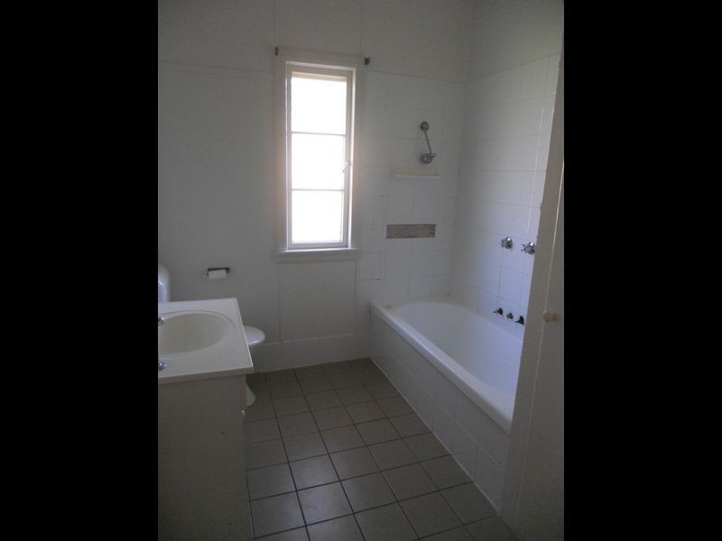 54 Killarney Ave, Manly West QLD 4179