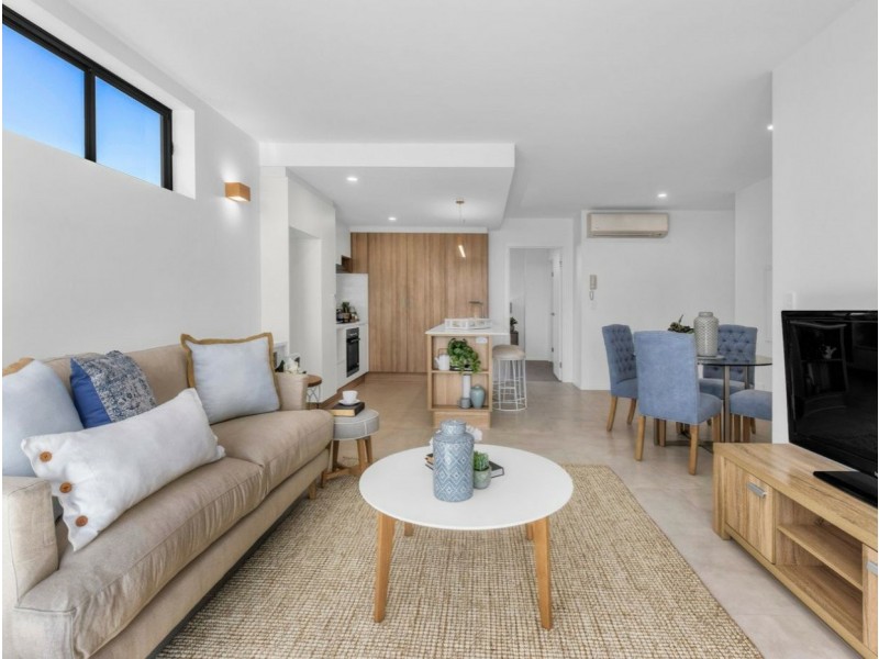 16/72 Clara Street, Wynnum QLD 4178