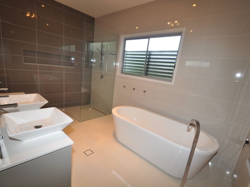 116 Pine Street, Wynnum QLD 4178