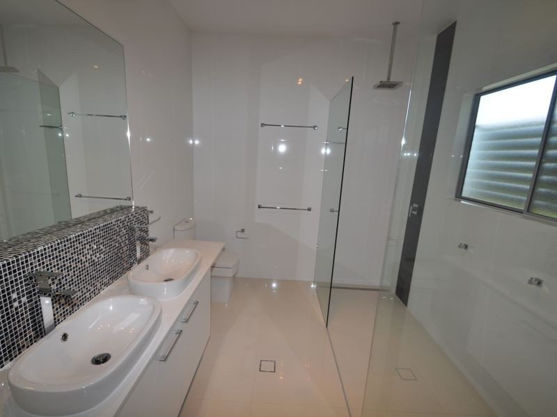 116 Pine Street, Wynnum QLD 4178