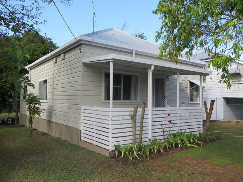 71 Coreen St, Wynnum QLD 4178
