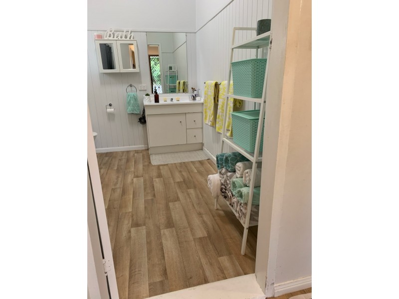 71 Coreen St, Wynnum QLD 4178