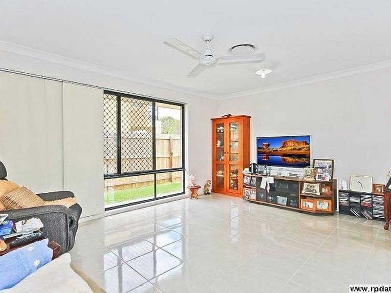 1 Peregian Close, Manly West QLD 4179