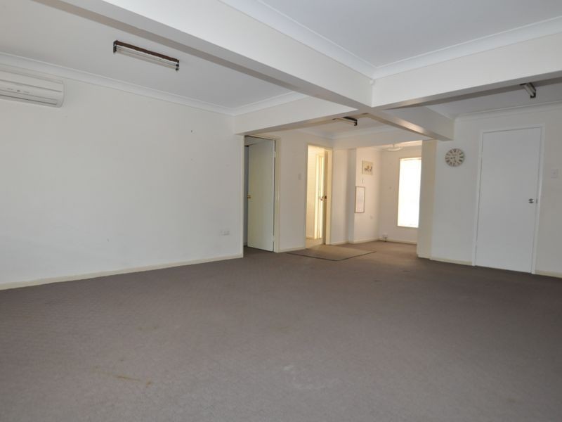 31 Natasha St, Wynnum West QLD 4178