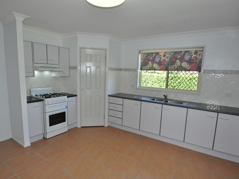 343 Kianawah Road, Wynnum West QLD 4178