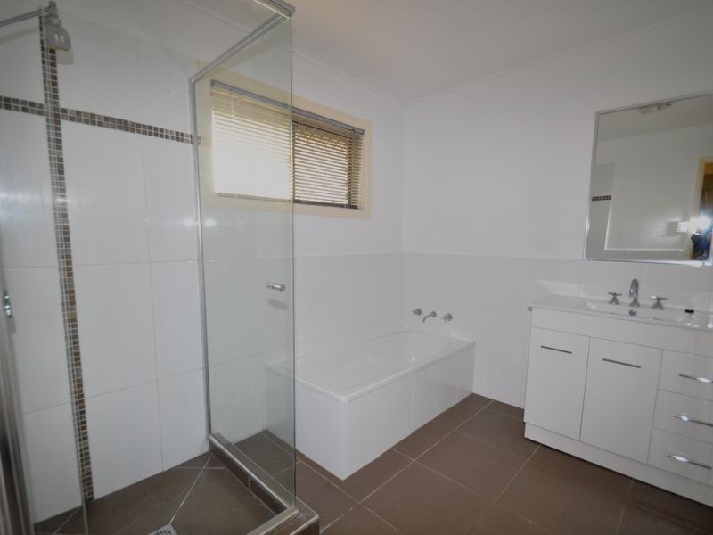 1 Nemarra St, Wynnum QLD 4178