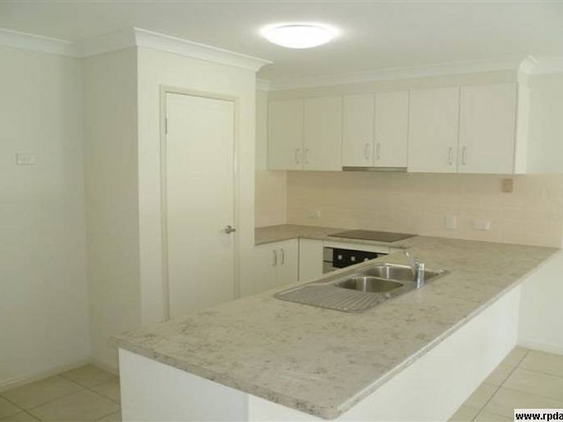 22 Lucy St, Thorneside QLD 4158