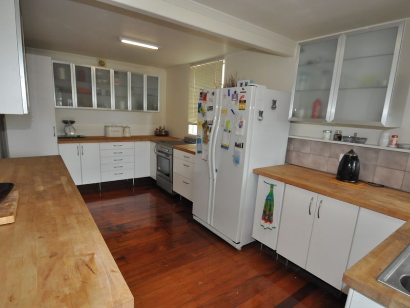 92 Boswell Tce, Manly QLD 4179