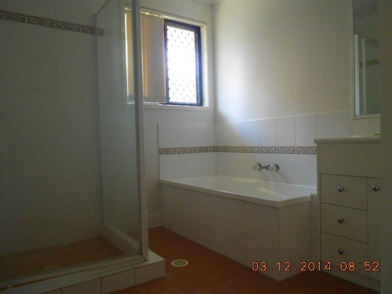 11 Holland Crescent, Wynnum QLD 4178