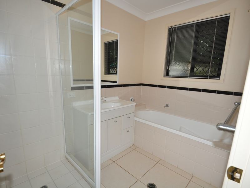 33 Thomas Street, Wynnum QLD 4178