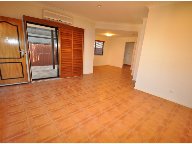 5/33 Pembroke Street, Carina QLD 4152