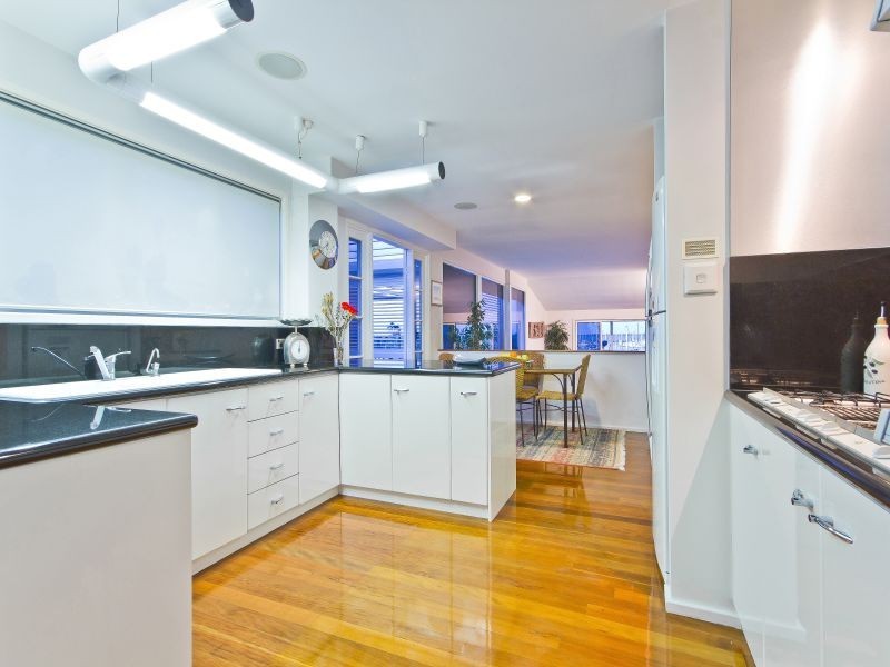 52 Wellington St, Manly QLD 4179