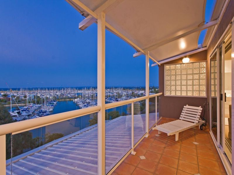 52 Wellington St, Manly QLD 4179