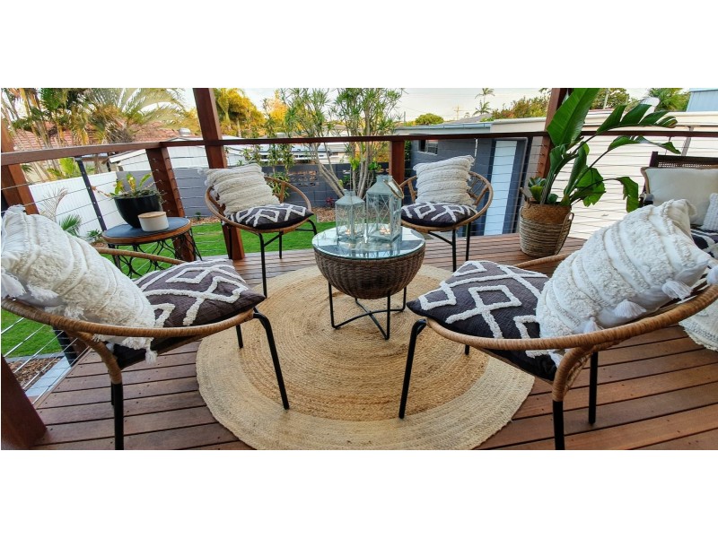 11 Cavanaugh St, Wynnum West QLD 4178