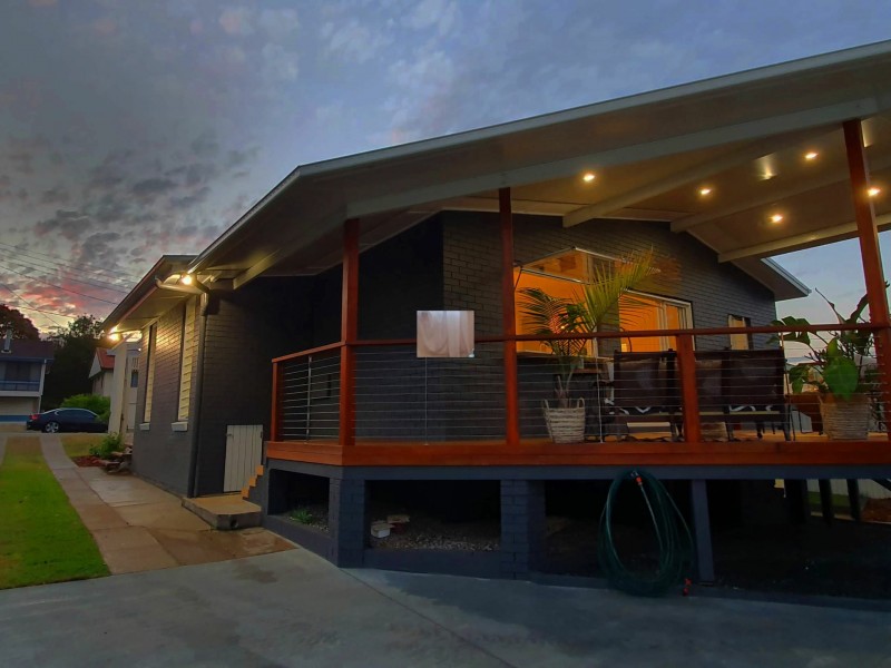 11 Cavanaugh St, Wynnum West QLD 4178