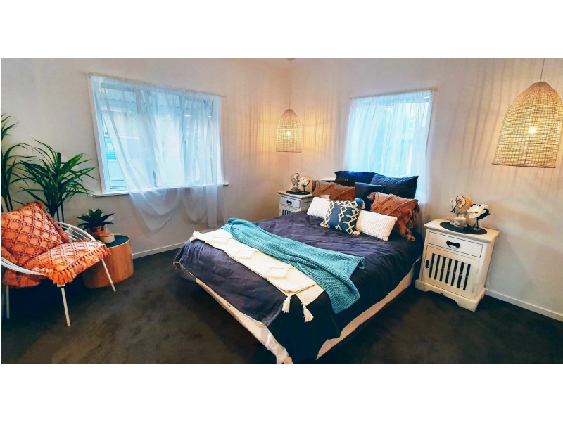 11 Cavanaugh St, Wynnum West QLD 4178