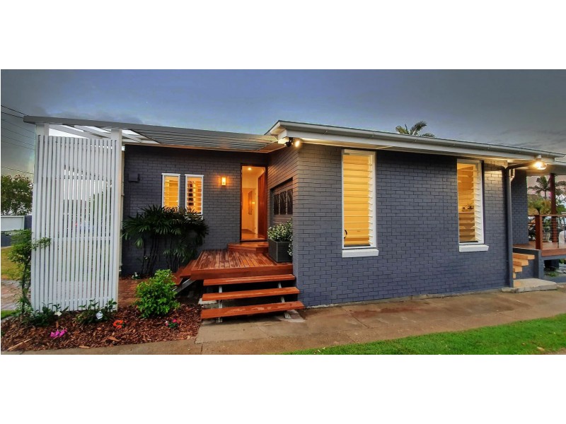11 Cavanaugh St, Wynnum West QLD 4178