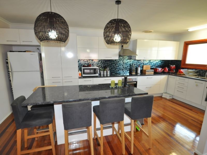 23 Yaringa St, Manly West QLD 4179