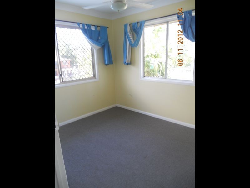 18 Herswell Ave, Wynnum West QLD 4178