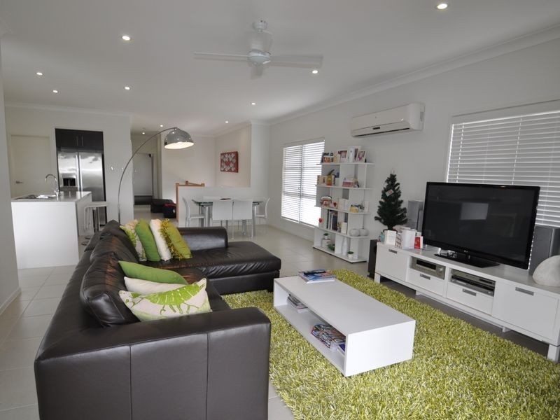 96 Stratton Tce, Manly QLD 4179