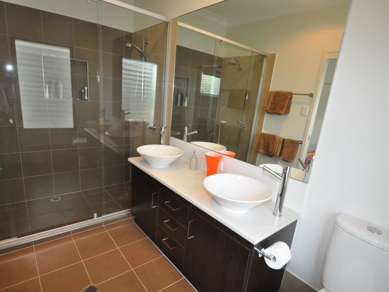 96 Stratton Tce, Manly QLD 4179