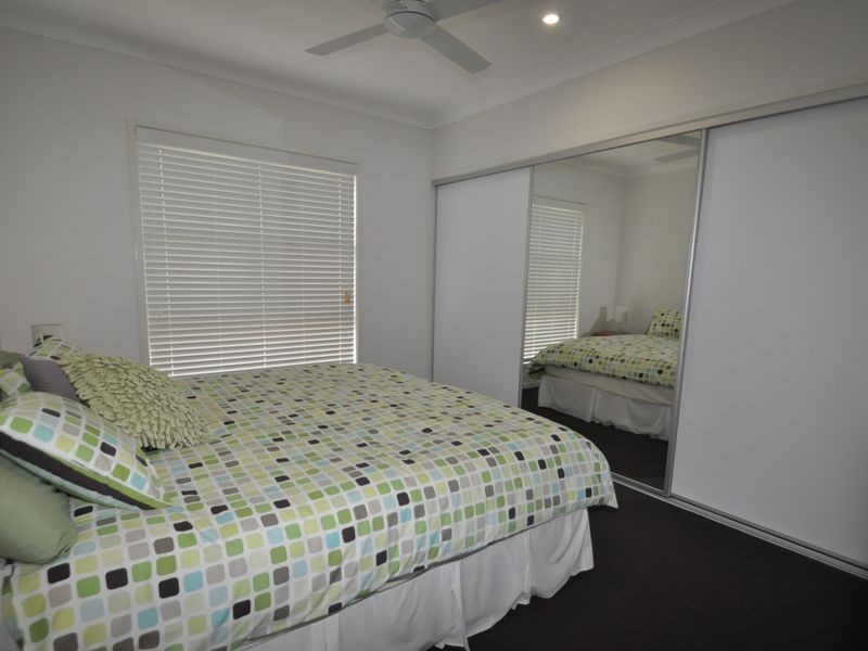 96 Stratton Tce, Manly QLD 4179