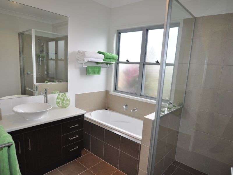 96 Stratton Tce, Manly QLD 4179