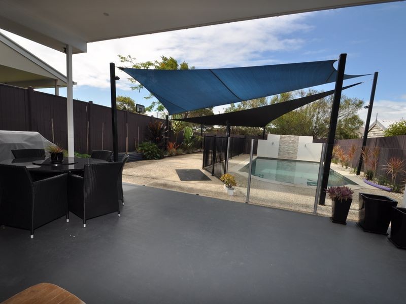 73 Richard St, Lota QLD 4179