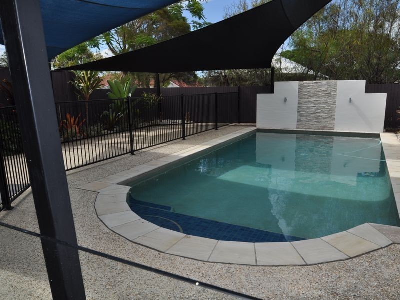 73 Richard St, Lota QLD 4179