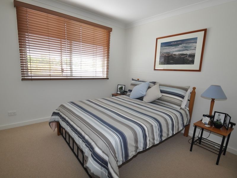 73 Richard St, Lota QLD 4179