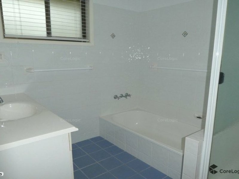 16 Dawn Crescent, Thornlands QLD 4164