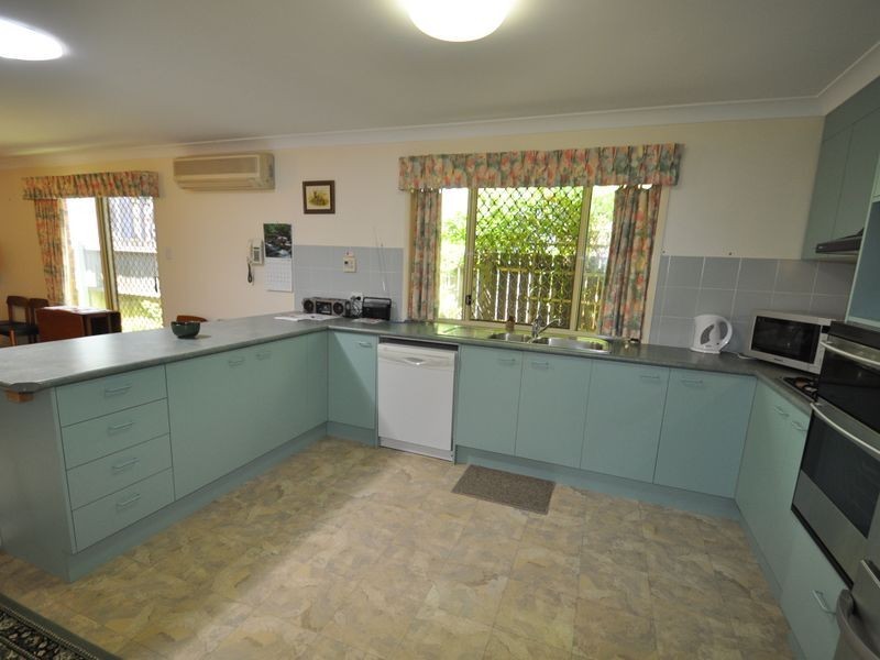 20 Mountjoy Tce, Wynnum QLD 4178