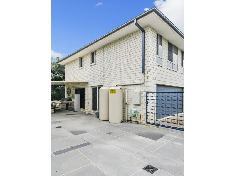 4 Ulagree Street, Wynnum West QLD 4178