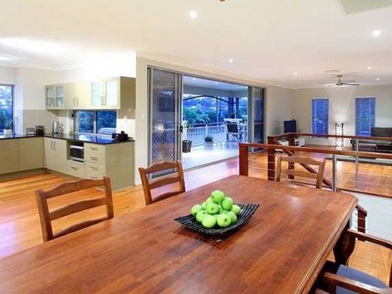 71 Moreton Ave, Wynnum QLD 4178