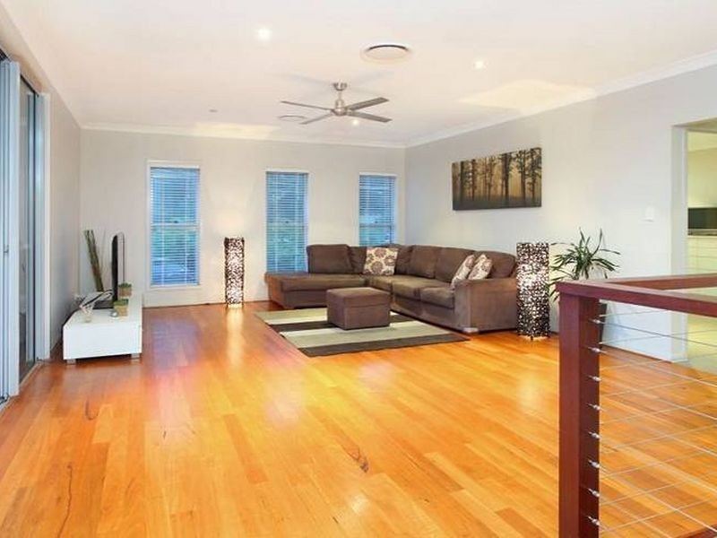 71 Moreton Ave, Wynnum QLD 4178