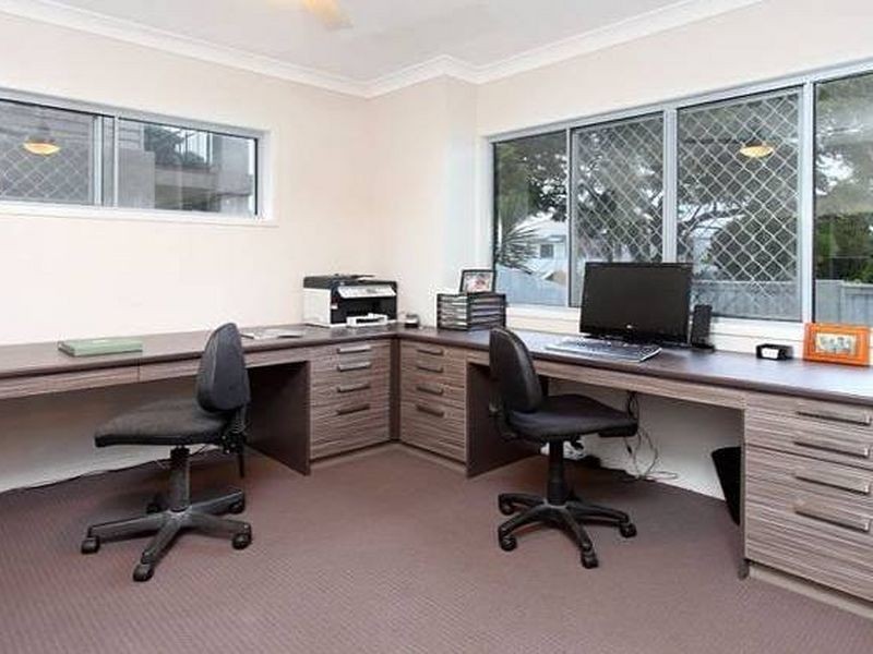 71 Moreton Ave, Wynnum QLD 4178
