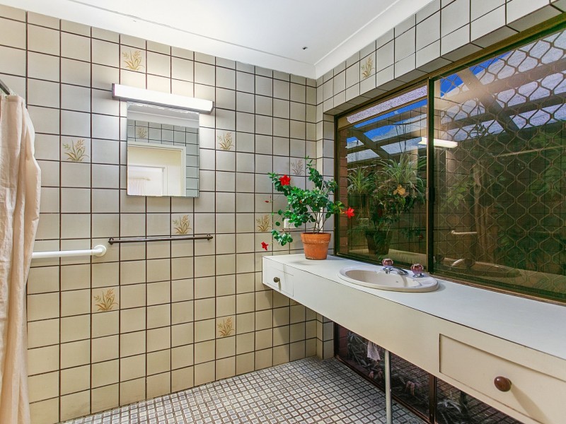 148 West Ave, Wynnum QLD 4178