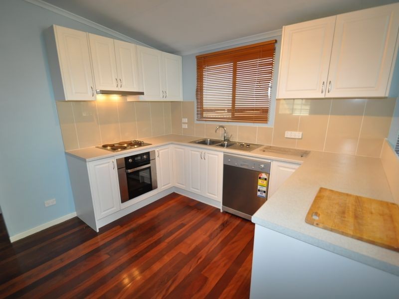 307 Whites Rd, Lota QLD 4179
