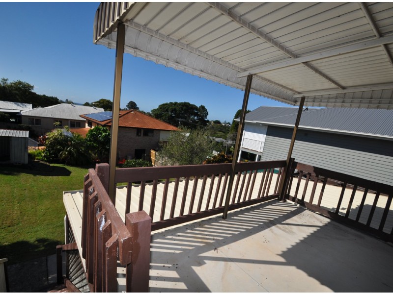 12 Whites Road, Manly West QLD 4179