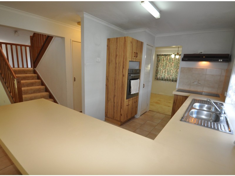 12 Whites Road, Manly West QLD 4179