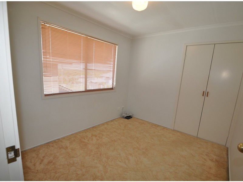 12 Whites Road, Manly West QLD 4179