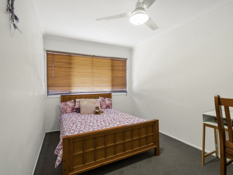 33 Gateway Street, Wynnum West QLD 4178