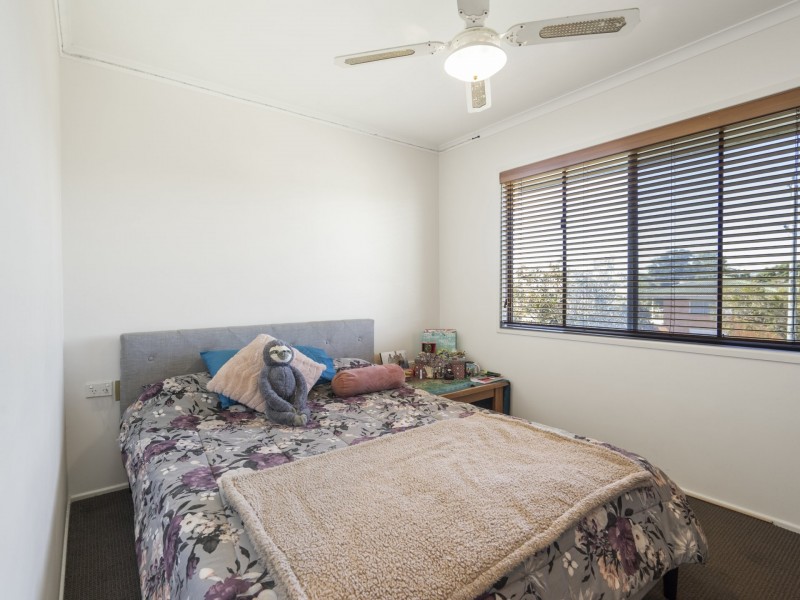 33 Gateway Street, Wynnum West QLD 4178