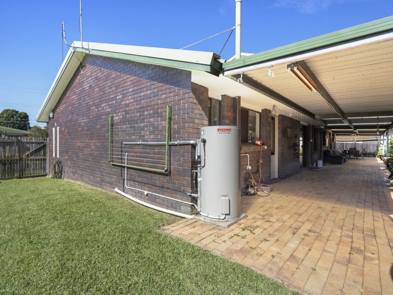 33 Gateway Street, Wynnum West QLD 4178