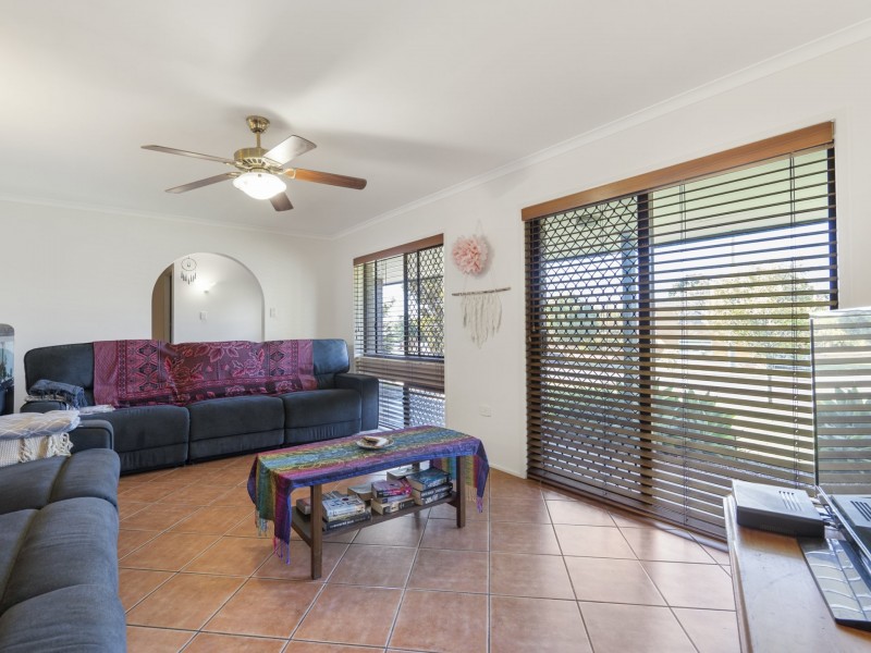 33 Gateway Street, Wynnum West QLD 4178