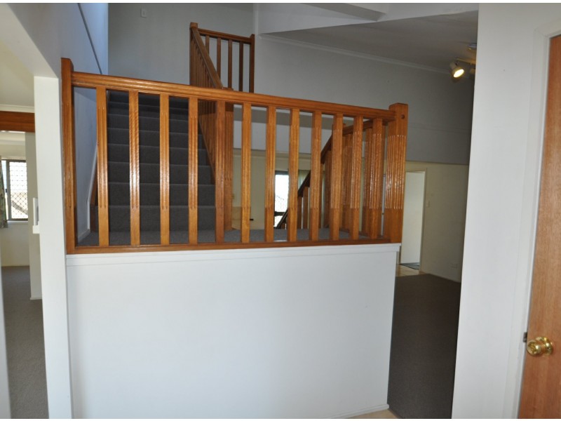 12 Whites Road, Manly West QLD 4179