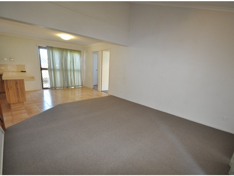 12 Whites Road, Manly West QLD 4179