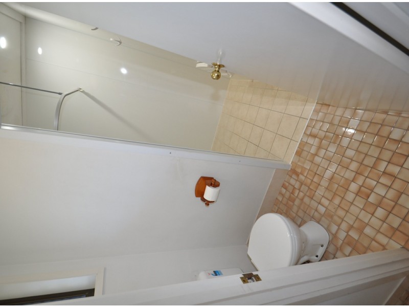 12 Whites Road, Manly West QLD 4179